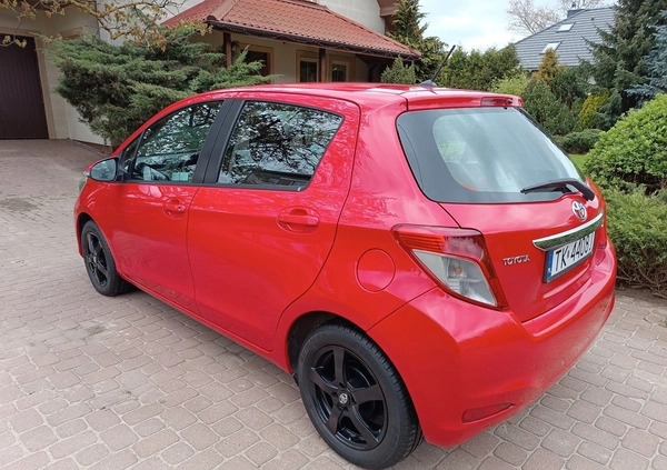 Toyota Yaris cena 29900 przebieg: 123000, rok produkcji 2012 z Golczewo małe 232